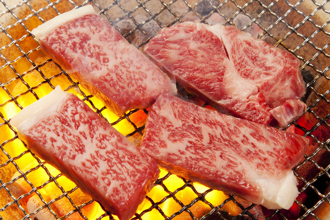 Charcoal-grilled meat